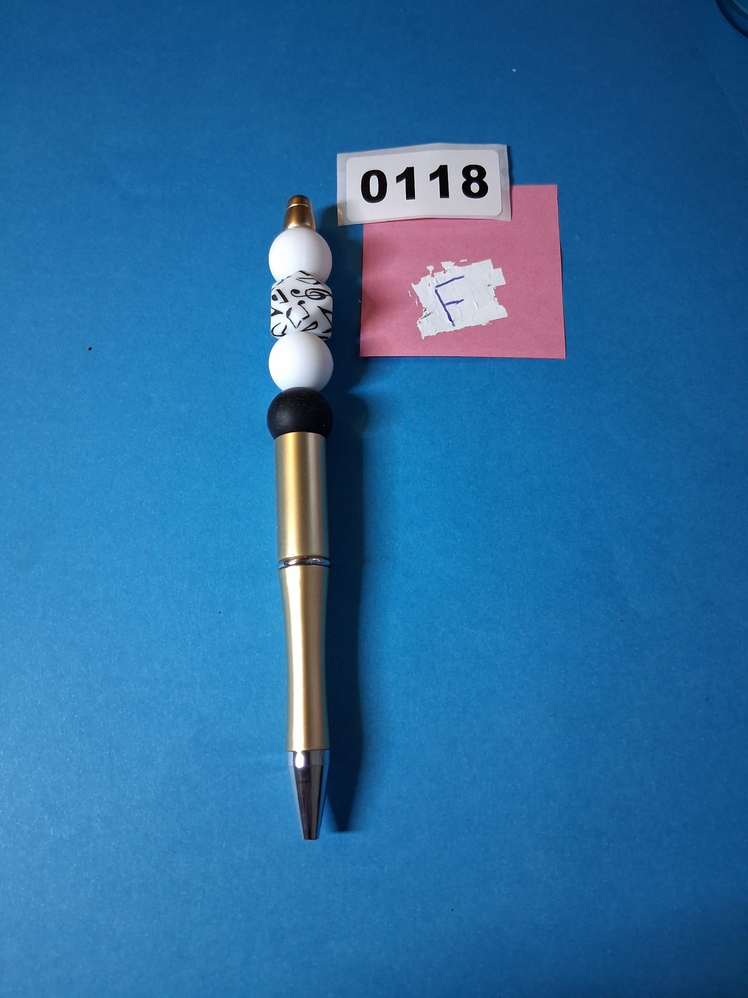 Beaded Pen — 118F Black & White Tribal Print (Gold)